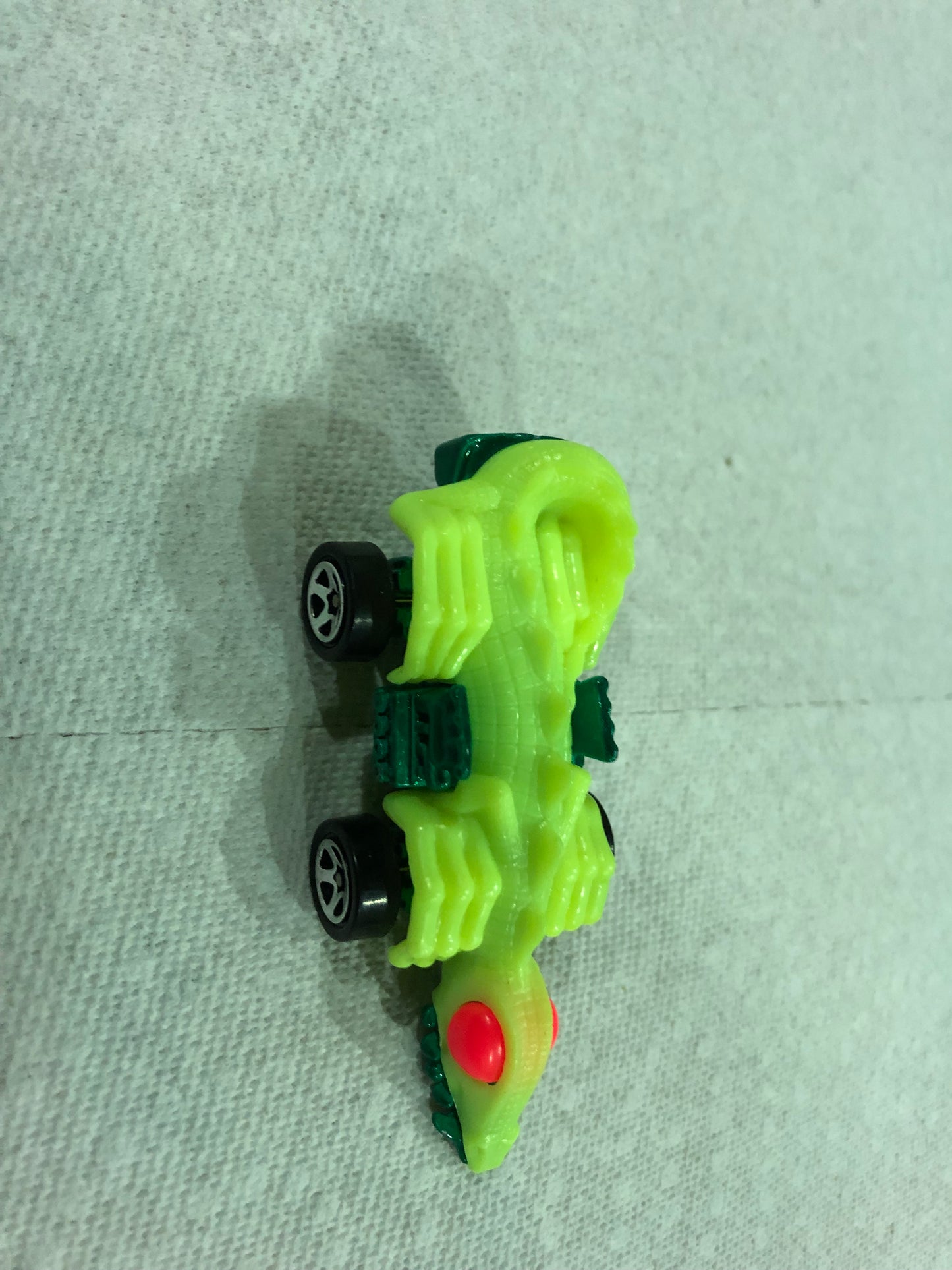 Hot Wheels Car Dragon Wagon 478