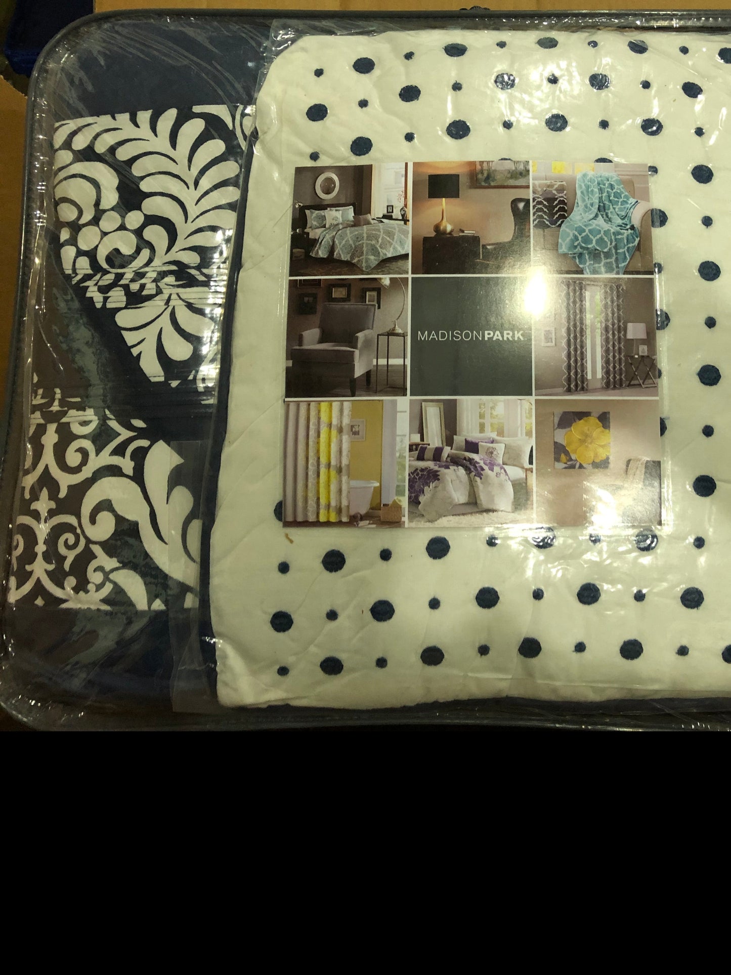 Vienna 6 Piece Printed Cotton Quilt Set with Throw Pillows Madison Park Black Full Queen